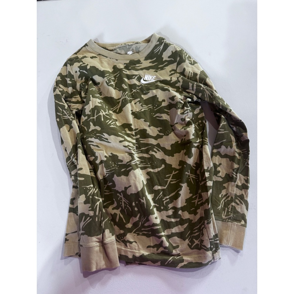 Nike Kids Camo Long Sleeve T-Shirt Green Tan Futura Logo Size Medium